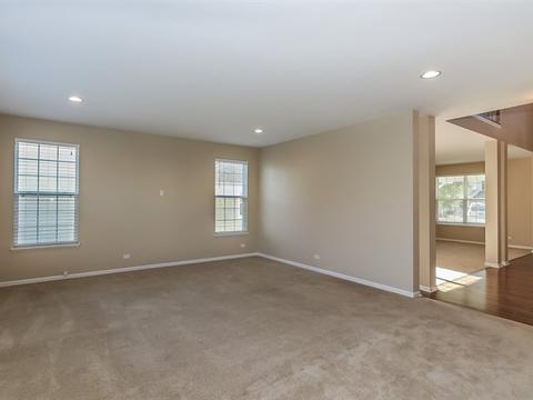2032 Padua Dr, Elgin, IL 60123 photo 13