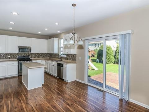 2032 Padua Dr, Elgin, IL 60123 photo 10