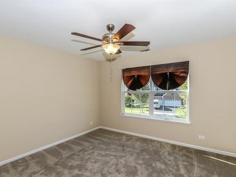 2032 Padua Dr, Elgin, IL 60123 photo 22