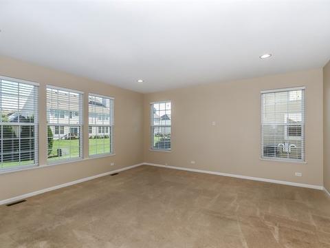 2032 Padua Dr, Elgin, IL 60123 photo 12