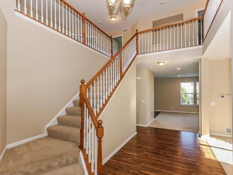 2032 Padua Dr, Elgin, IL 60123 photo 4