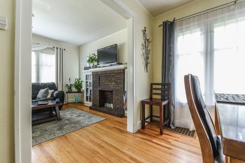215 E North Ave, Elmhurst, IL 60126 photo 9