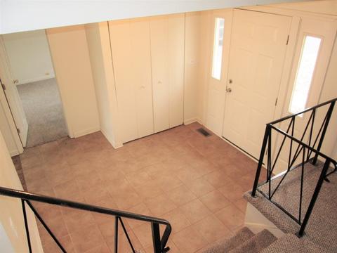 6 Devon Ct, Bolingbrook, IL 60440 photo 3