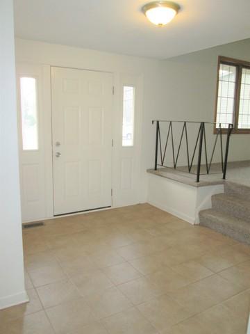 6 Devon Ct, Bolingbrook, IL 60440 photo 2