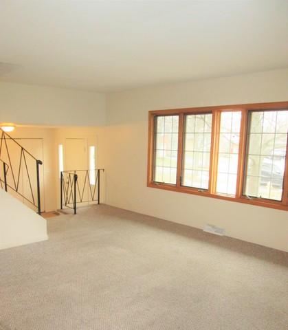 6 Devon Ct, Bolingbrook, IL 60440 photo 5