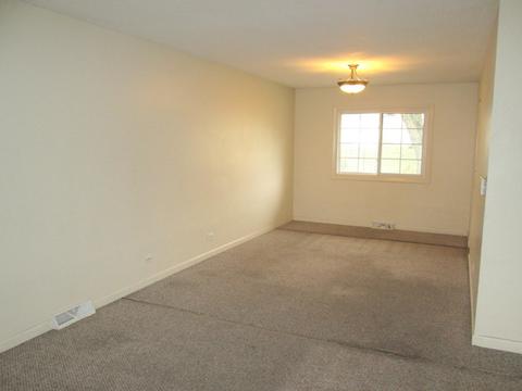 6 Devon Ct, Bolingbrook, IL 60440 photo 9