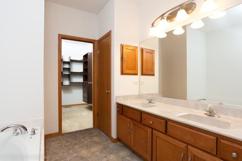 23001 Redwing Ct, Plainfield, IL 60586 photo 14