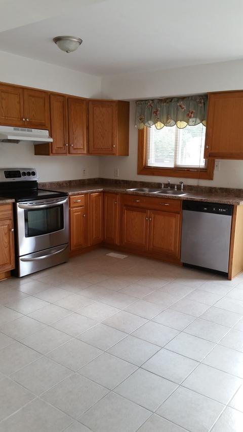 5109 Mccullom Lake Rd, Mchenry, IL 60050 photo 14