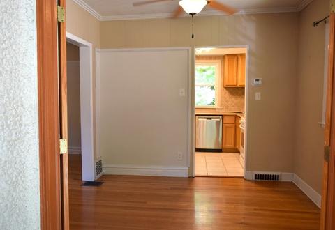 10330 S Artesian Ave, Chicago, IL 60655 photo 4