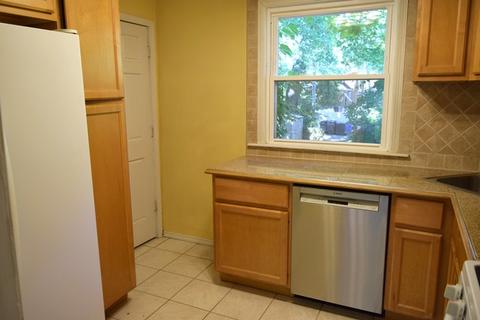 10330 S Artesian Ave, Chicago, IL 60655 photo 8
