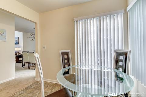 1241 Dunamon Dr, Bartlett, IL 60103 photo 8