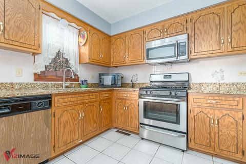 1312 E North St, Lockport, IL 60441 photo 8