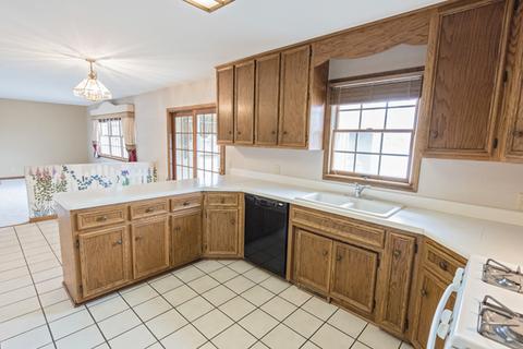 13262 Cathy Ln, Plainfield, IL 60585 photo 17