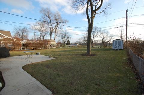 125 Bradley Ln, Hoffman Estates, IL 60169 photo 17