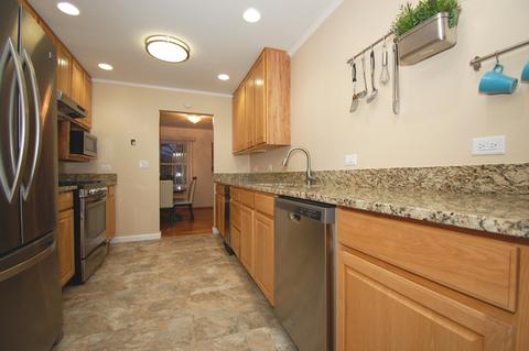 125 Bradley Ln, Hoffman Estates, IL 60169 photo 5