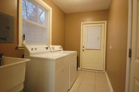 125 Bradley Ln, Hoffman Estates, IL 60169 photo 14
