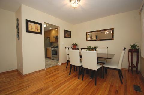 125 Bradley Ln, Hoffman Estates, IL 60169 photo 8