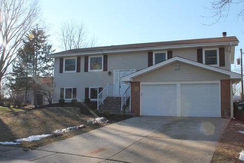 1435 Hassell Pl, Hoffman Estates, IL 60169 photo 2
