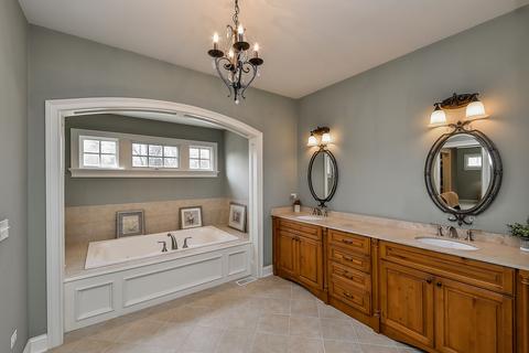 1008 James Ct, Wheaton, IL 60189 photo 31