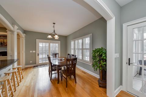 1008 James Ct, Wheaton, IL 60189 photo 12