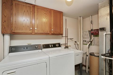 936 Ascot Dr, Elgin, IL 60123 photo 14