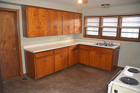 1200 W Bourbonnais St, Kankakee, IL 60901 photo 3