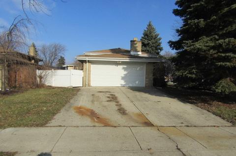 504 N Plamondon Dr, Addison, IL 60101 photo 3