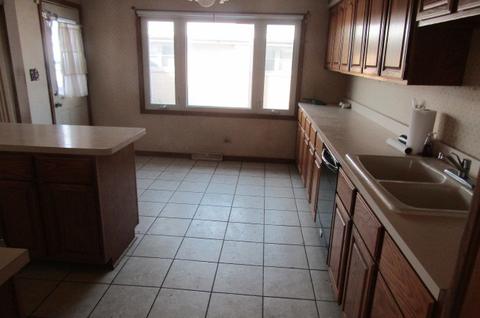504 N Plamondon Dr, Addison, IL 60101 photo 12