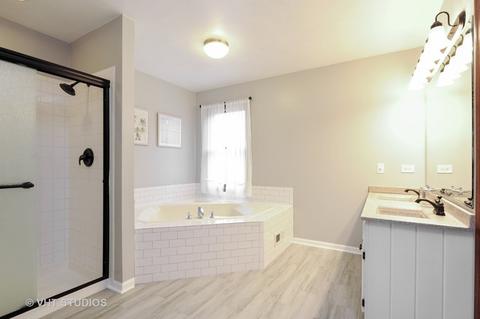511 Cross Rd, Gurnee, IL 60031 photo 24