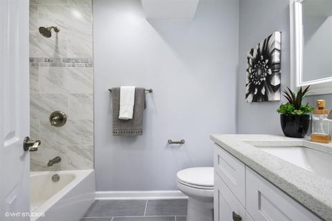 175 E Delaware Pl #6801, Chicago, IL 60611 photo 8