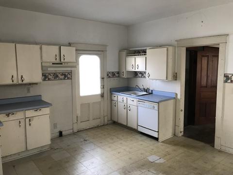 610 E Illinois Ave, Morris, IL 60450 photo 3