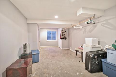2126 Cabrillo Ln, Hoffman Estates, IL 60192 photo 25