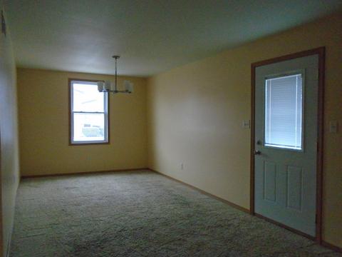 704 W Santee St, Sublette, IL 61367 photo 11