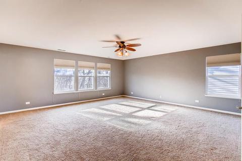 2033 Padua Dr, Elgin, IL 60123 photo 9