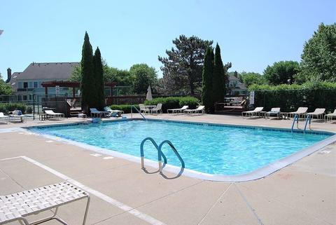 1412 Shore Ct #D-2, Wheeling, IL 60090 photo 12