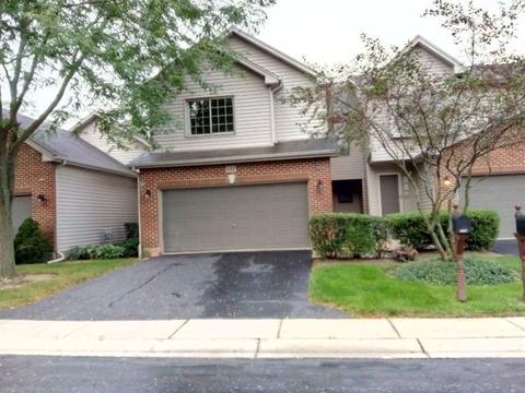 112 Deer Run Ln, Elgin, IL 60120 photo 1