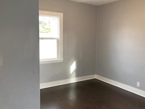120 E 8th St, Belvidere, IL 61008 photo 14
