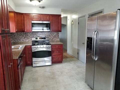 35 E 121st St, Chicago, IL 60628 photo 4