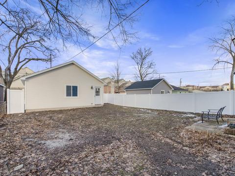 425 W Wesley St, Wheaton, IL 60187 photo 17