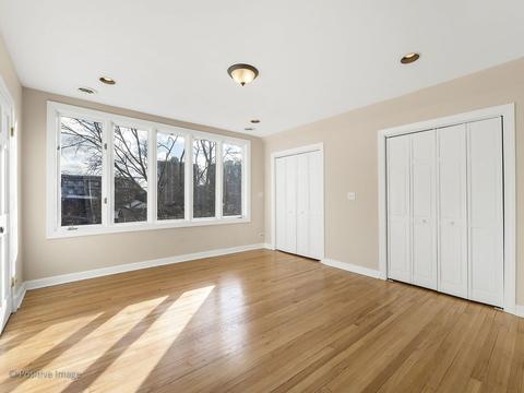 425 W Wesley St, Wheaton, IL 60187 photo 8