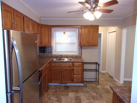 9 E Rocket Cir, Park Forest, IL 60466 photo 8