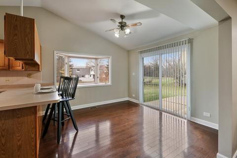 4449 Thornbark Ct, Hoffman Estates, IL 60192 photo 5