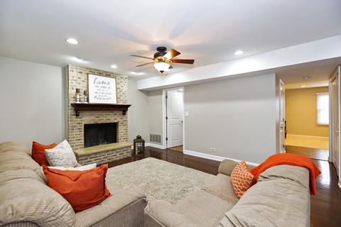 4449 Thornbark Ct, Hoffman Estates, IL 60192 photo 3