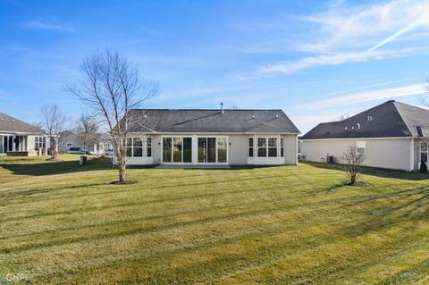 831 Rambling Brook Cir, Elgin, IL 60124 photo 29