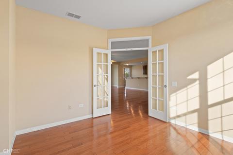 831 Rambling Brook Cir, Elgin, IL 60124 photo 15