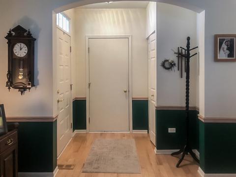 1146 Delta Ct, Elgin, IL 60123 photo 5