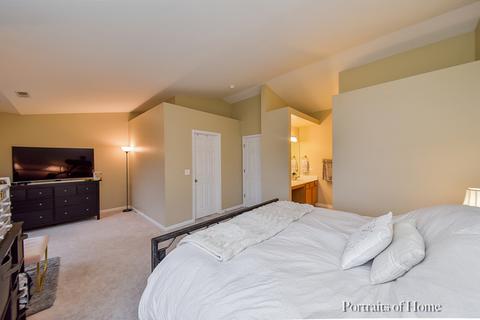 2242 Reflections Dr, Aurora, IL 60502 photo 11