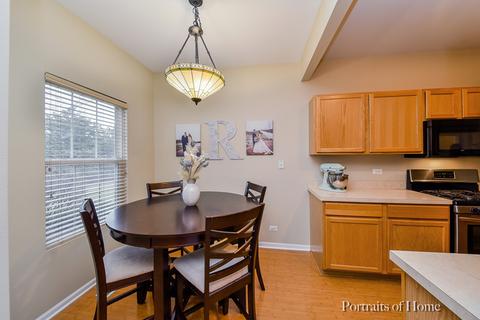 2242 Reflections Dr, Aurora, IL 60502 photo 4