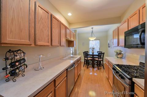 2242 Reflections Dr, Aurora, IL 60502 photo 5