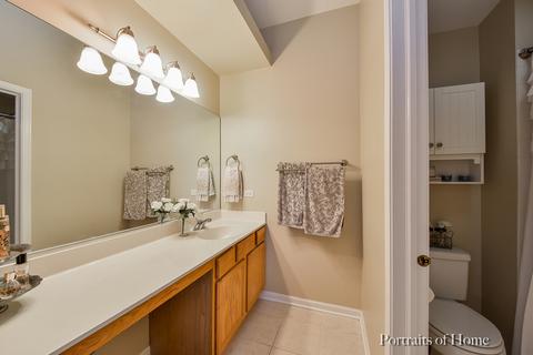 2242 Reflections Dr, Aurora, IL 60502 photo 13
